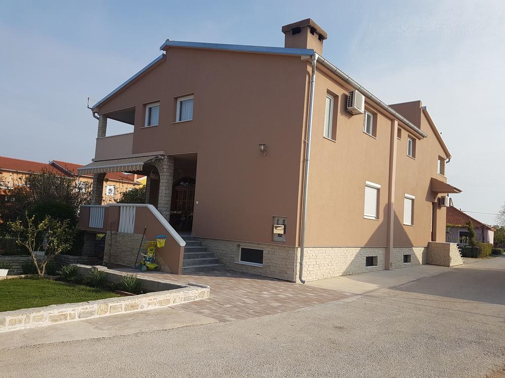 Apartment Fabijana Biograd Na Moru Exterior foto